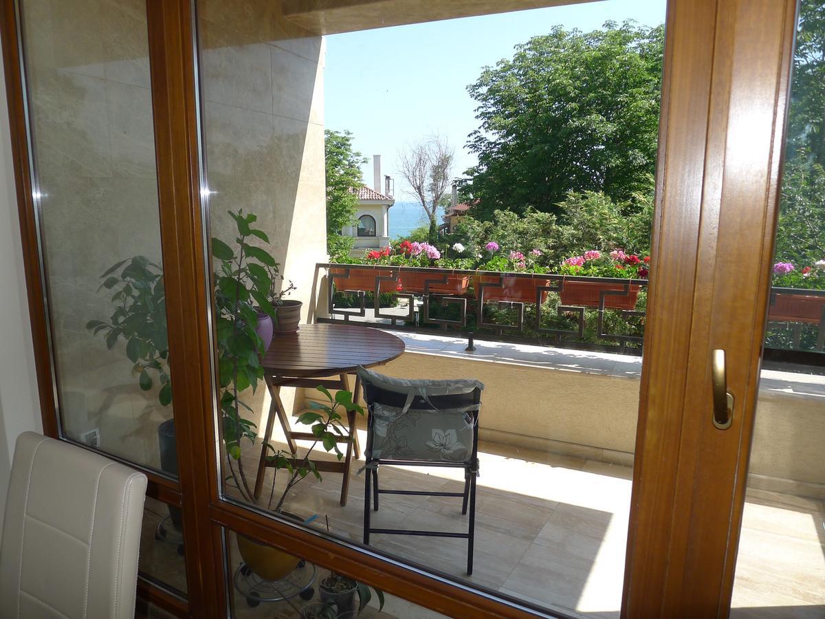 Sea Garden Lux Apartment Varna Buitenkant foto
