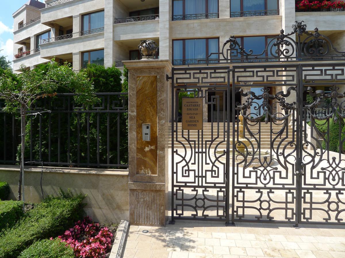 Sea Garden Lux Apartment Varna Buitenkant foto