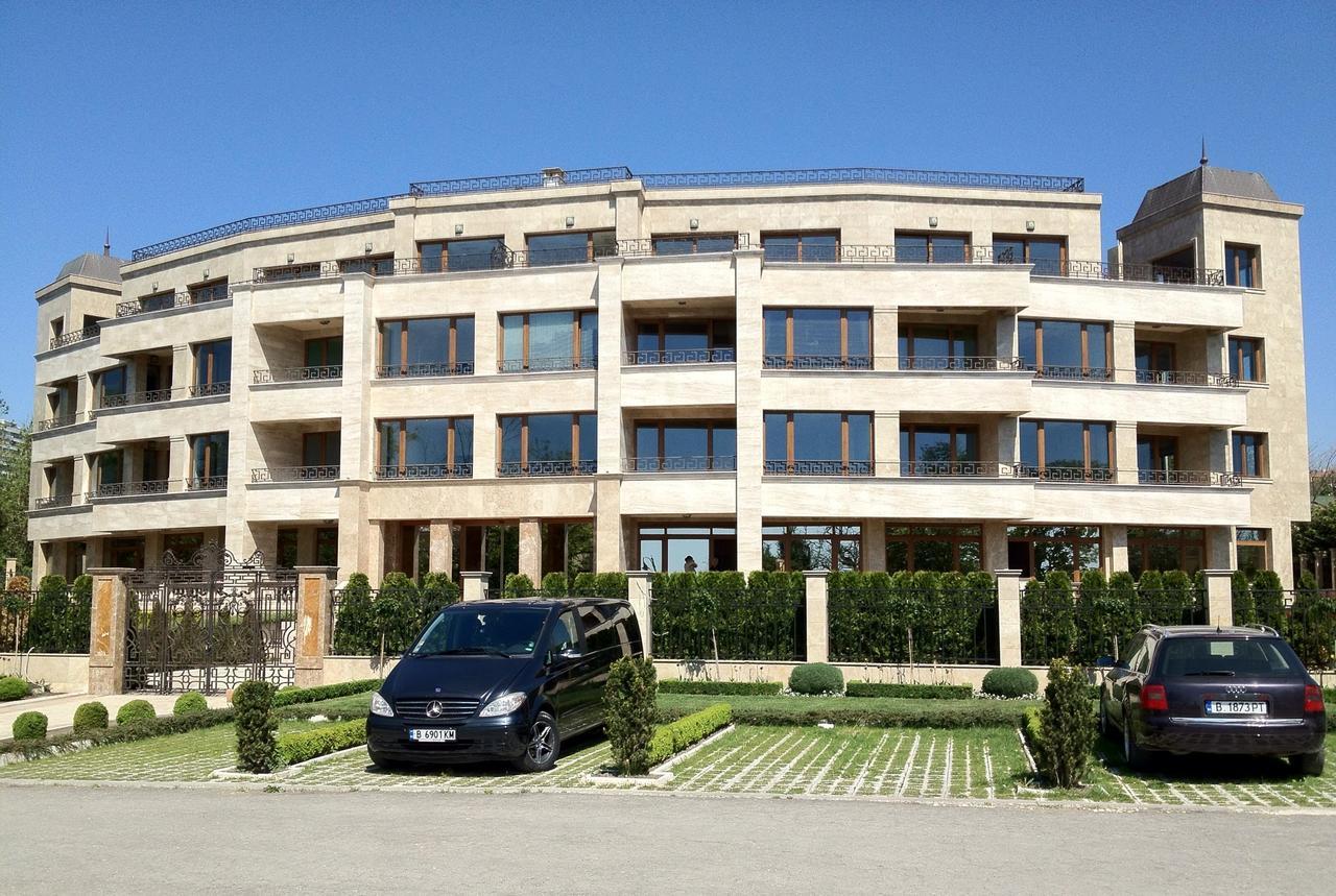 Sea Garden Lux Apartment Varna Buitenkant foto