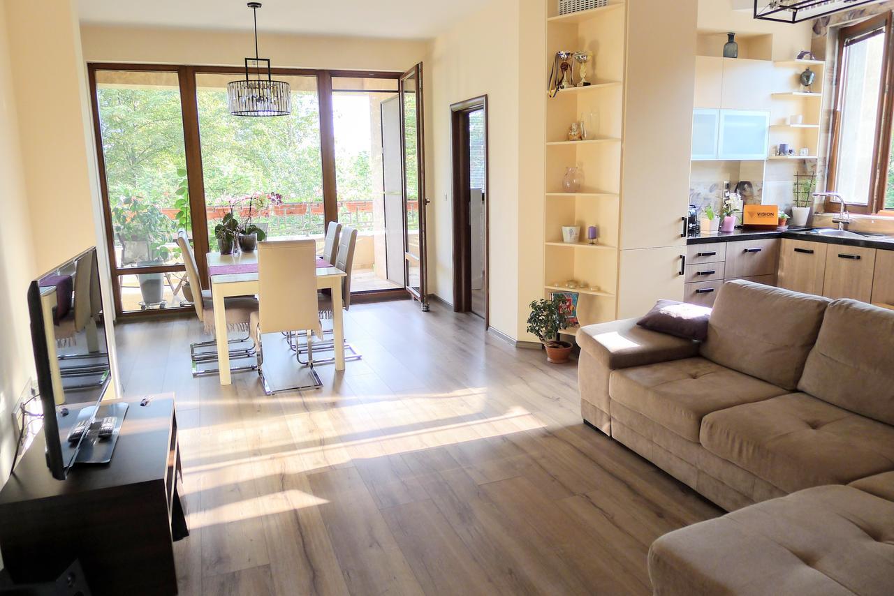 Sea Garden Lux Apartment Varna Buitenkant foto